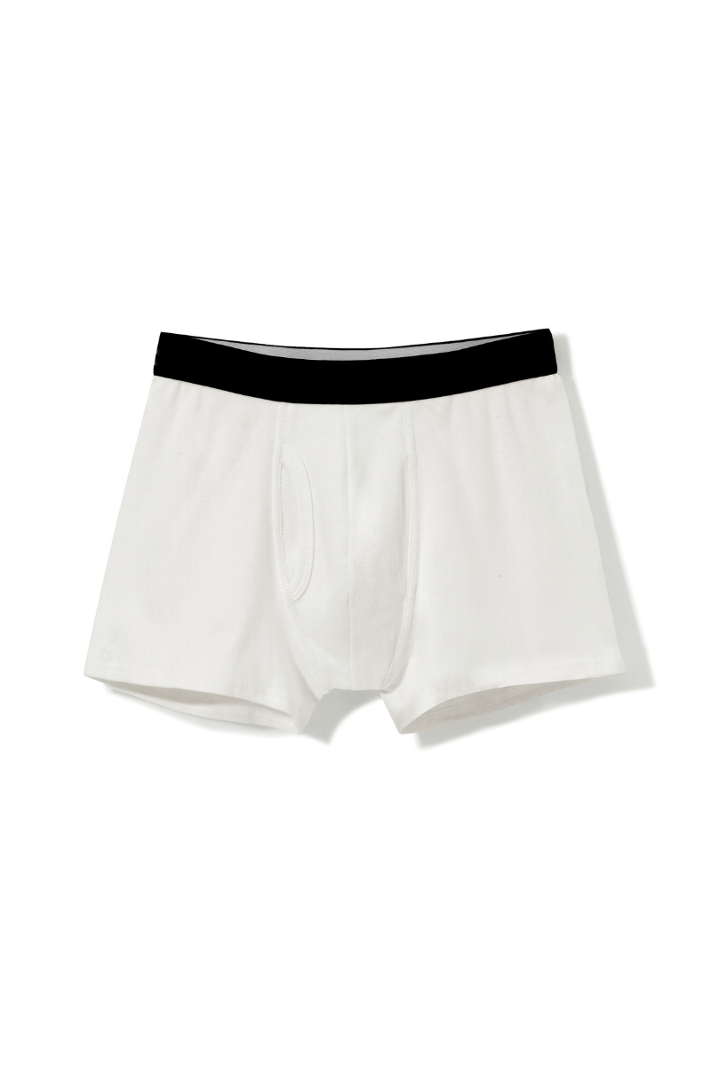 Białe męskie bokserki Franka K White Essential z miękką gumą w kontrastowym kolorze, wykonane z elastycznej bawełny.